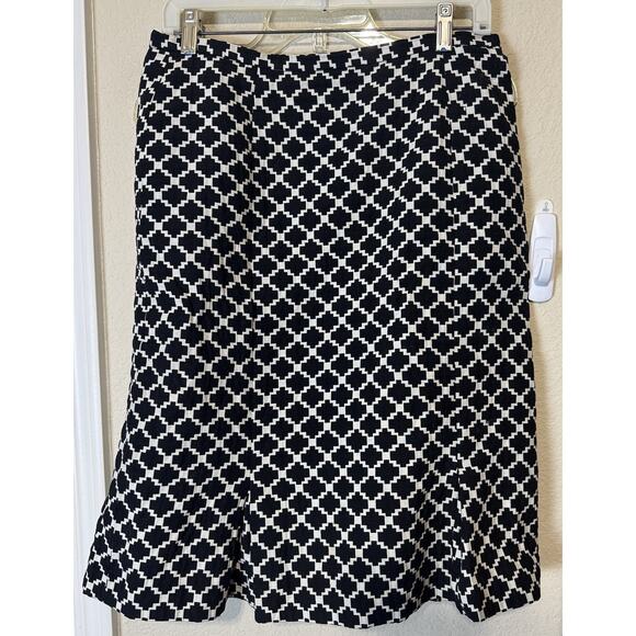 Harolds womens skirt size US 8 black white trumpet knee length tweed career - Picture 1 of 4